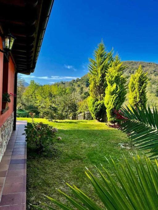 La Coqueta Del Sueve Villa Arriondas Luaran gambar