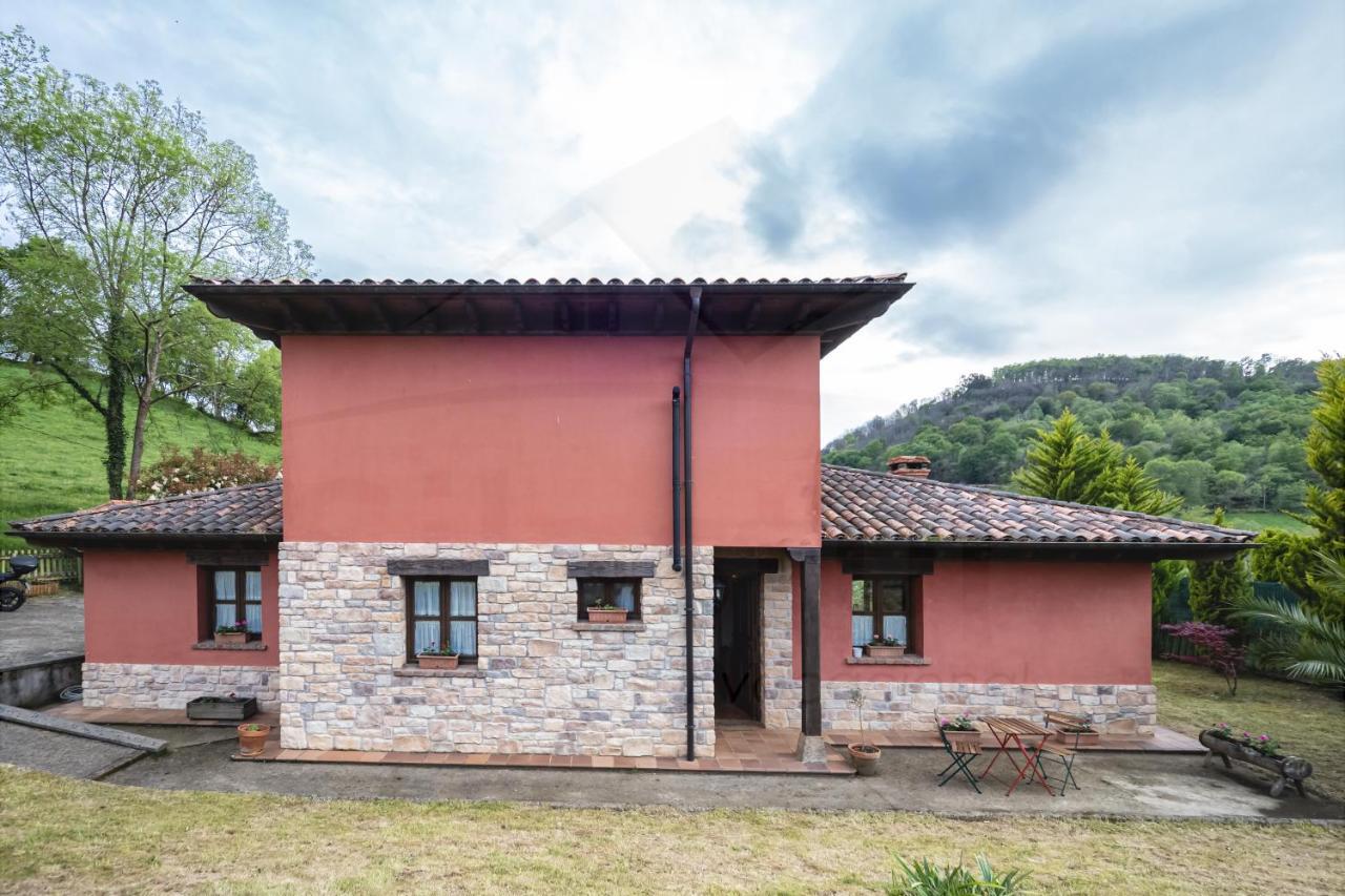 La Coqueta Del Sueve Villa Arriondas Luaran gambar