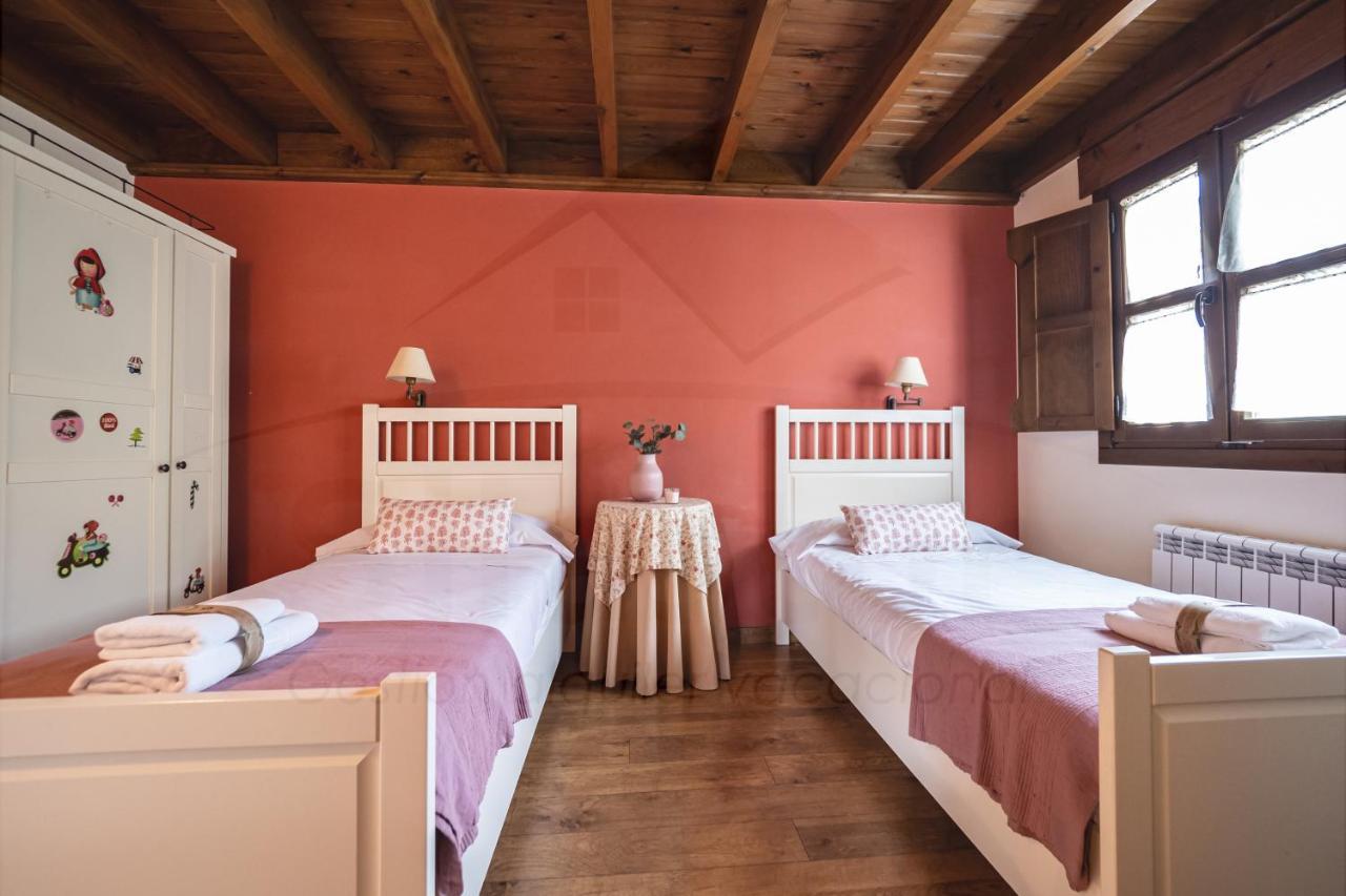 La Coqueta Del Sueve Villa Arriondas Luaran gambar