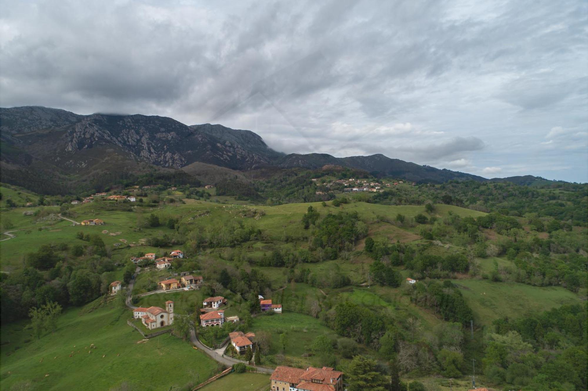 La Coqueta Del Sueve Villa Arriondas Luaran gambar